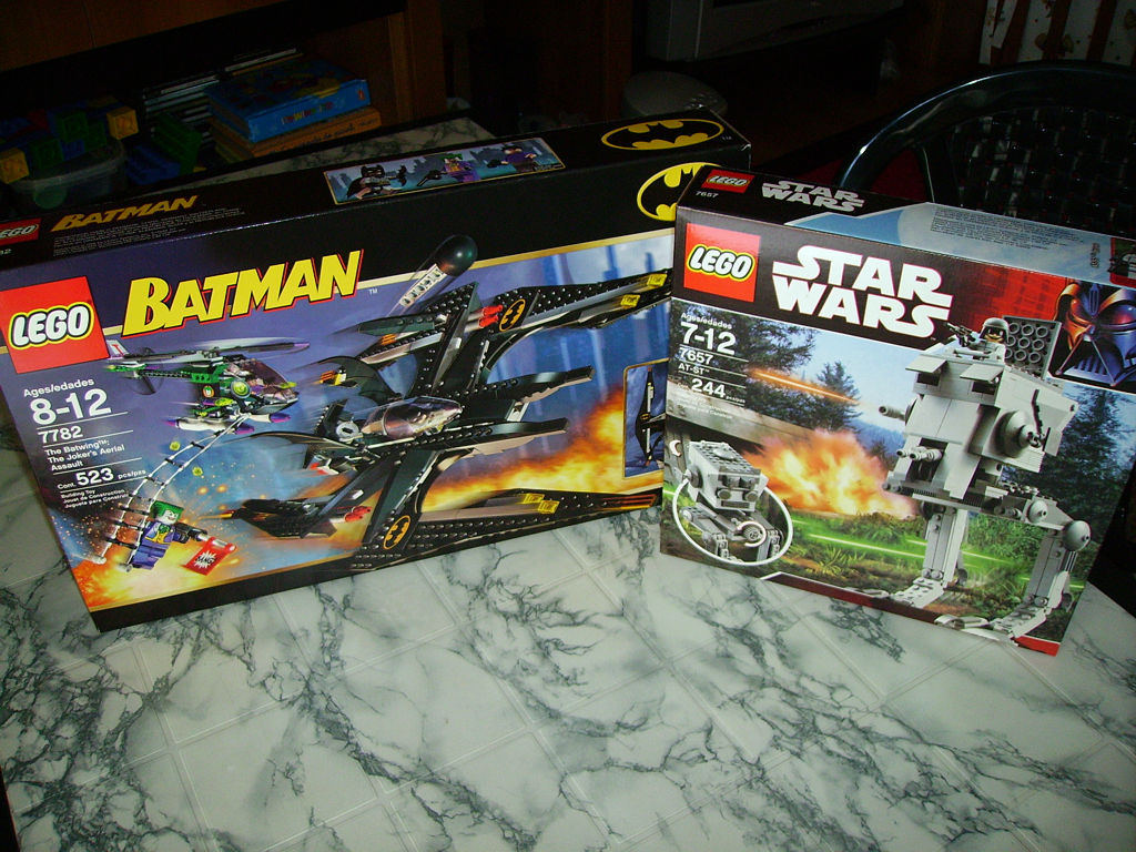lego_boxes_may_2007.jpg