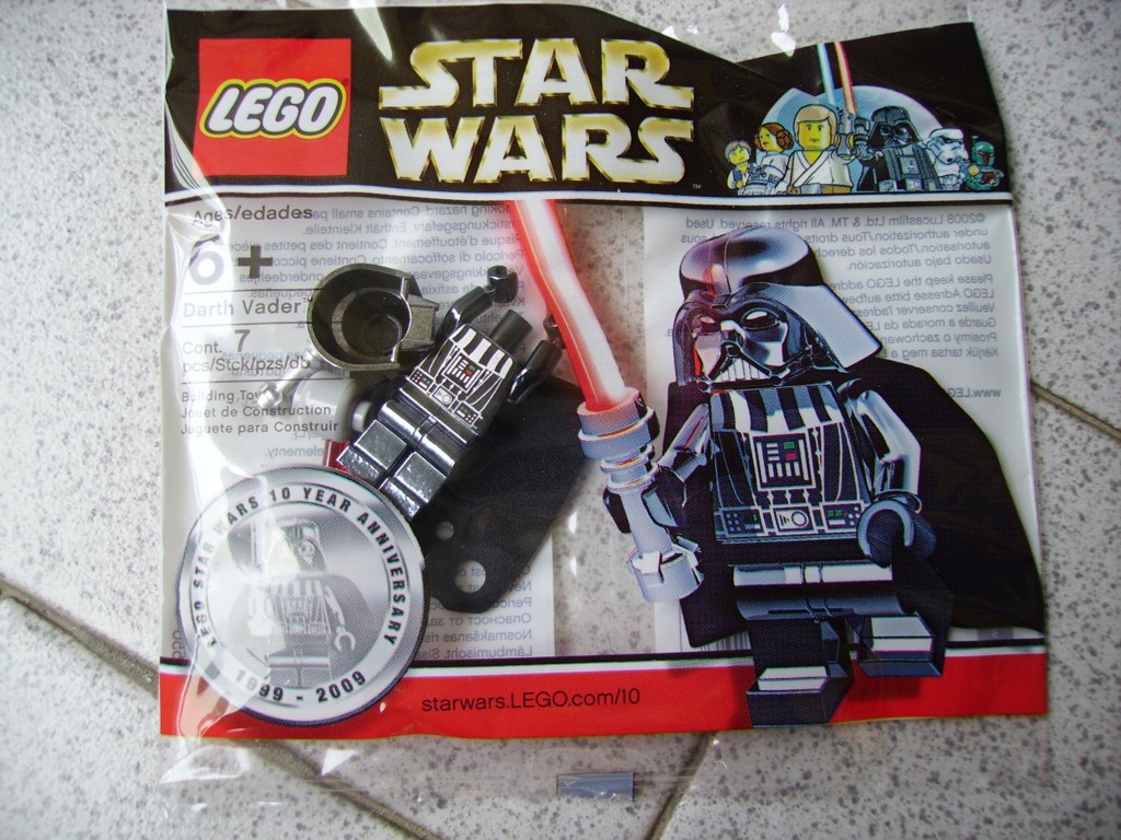 lego_sw_chrome_darth_vader_promo_minifig.jpg