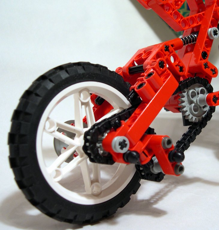 red_derailleur1.jpg