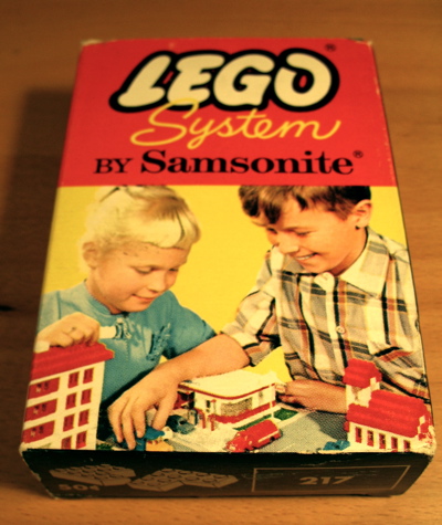 lego0217white1.jpg
