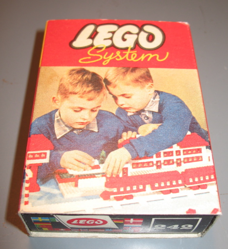 lego0242.jpg