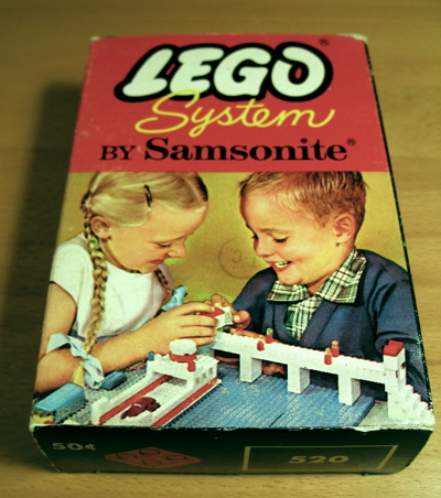 lego0520red1.jpg