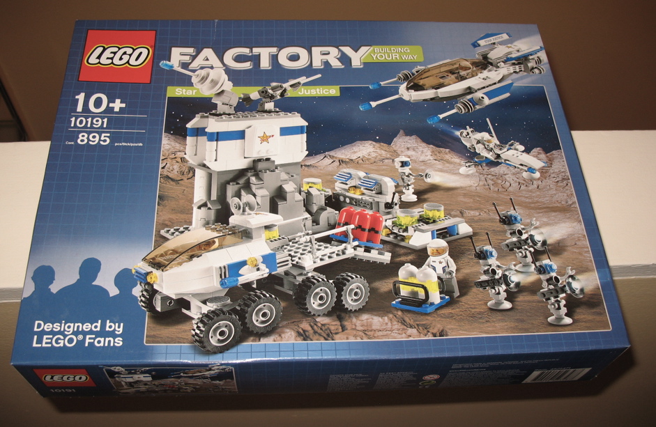 lego10191.jpg