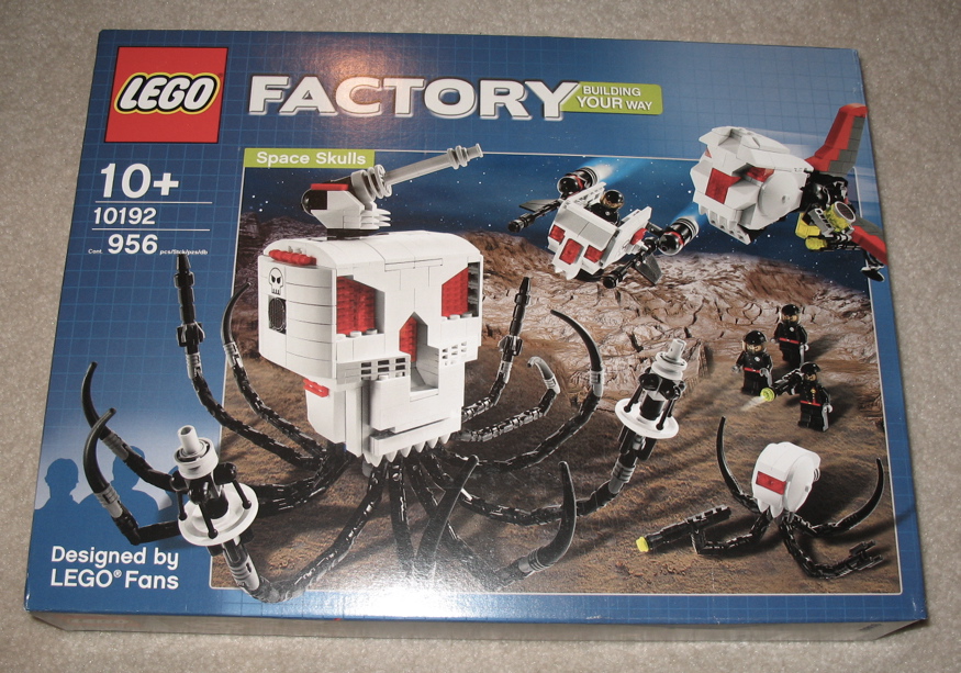 lego10192.jpg