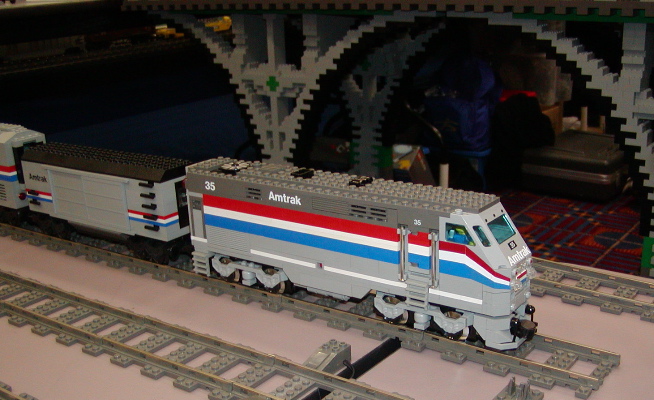 amtrak_loco.jpg
