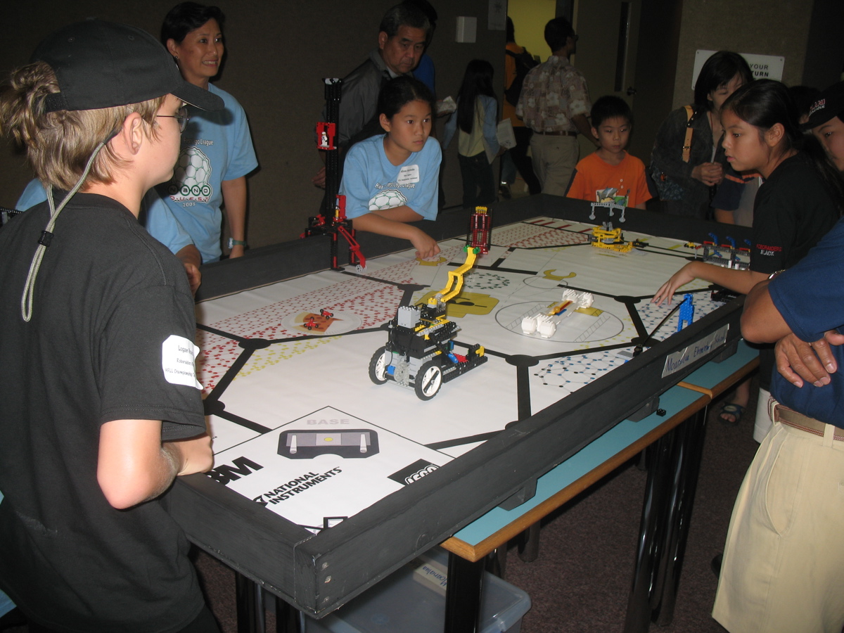 leahi_fll_competition1.jpg