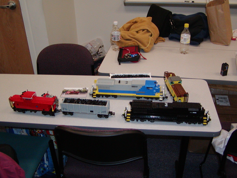 konstantine_trains1_1.jpg