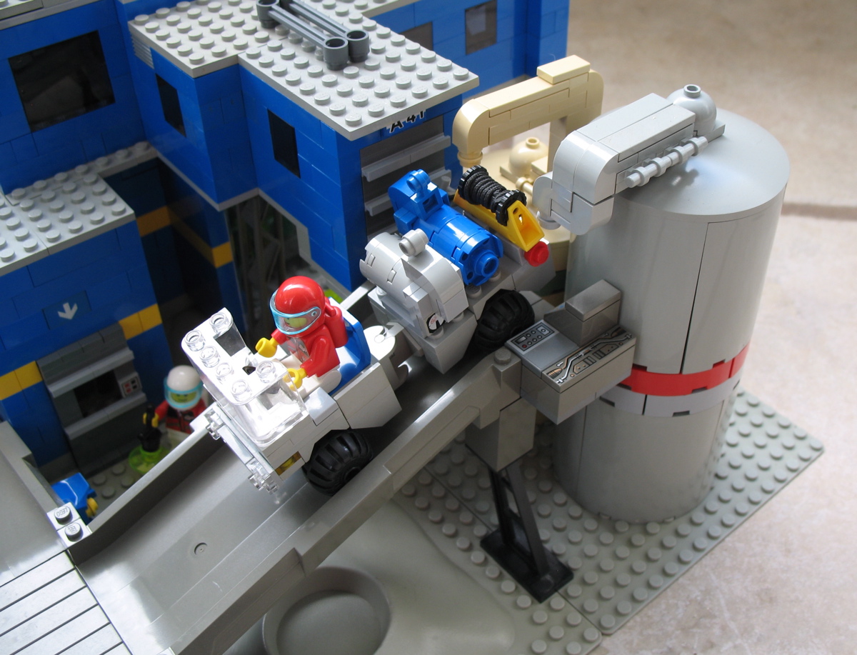 moonbase_luna8.jpg
