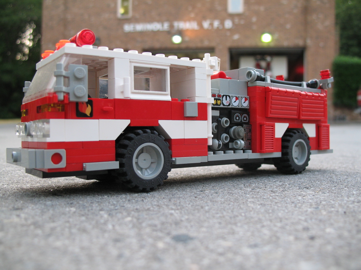 a_lego_e82_4.jpg
