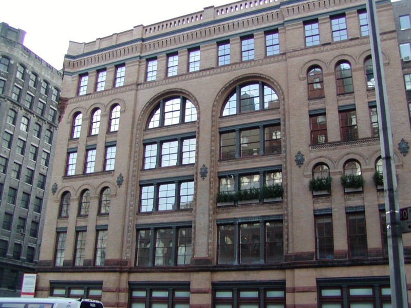 nybuilding1a.jpg