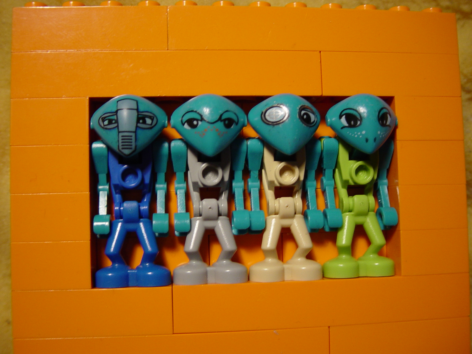 custom-martian-heads.jpg