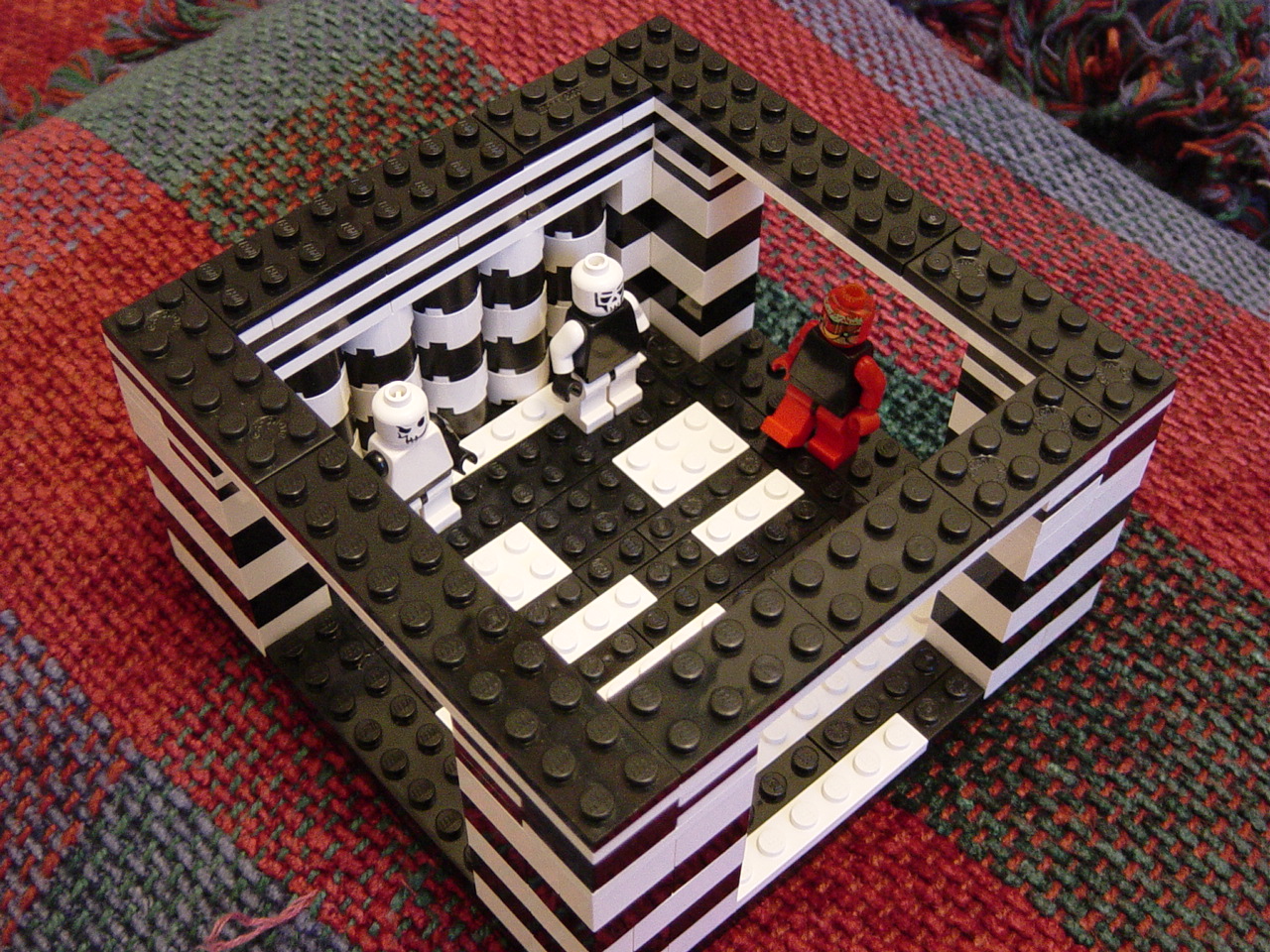 illusion-room-1.jpg