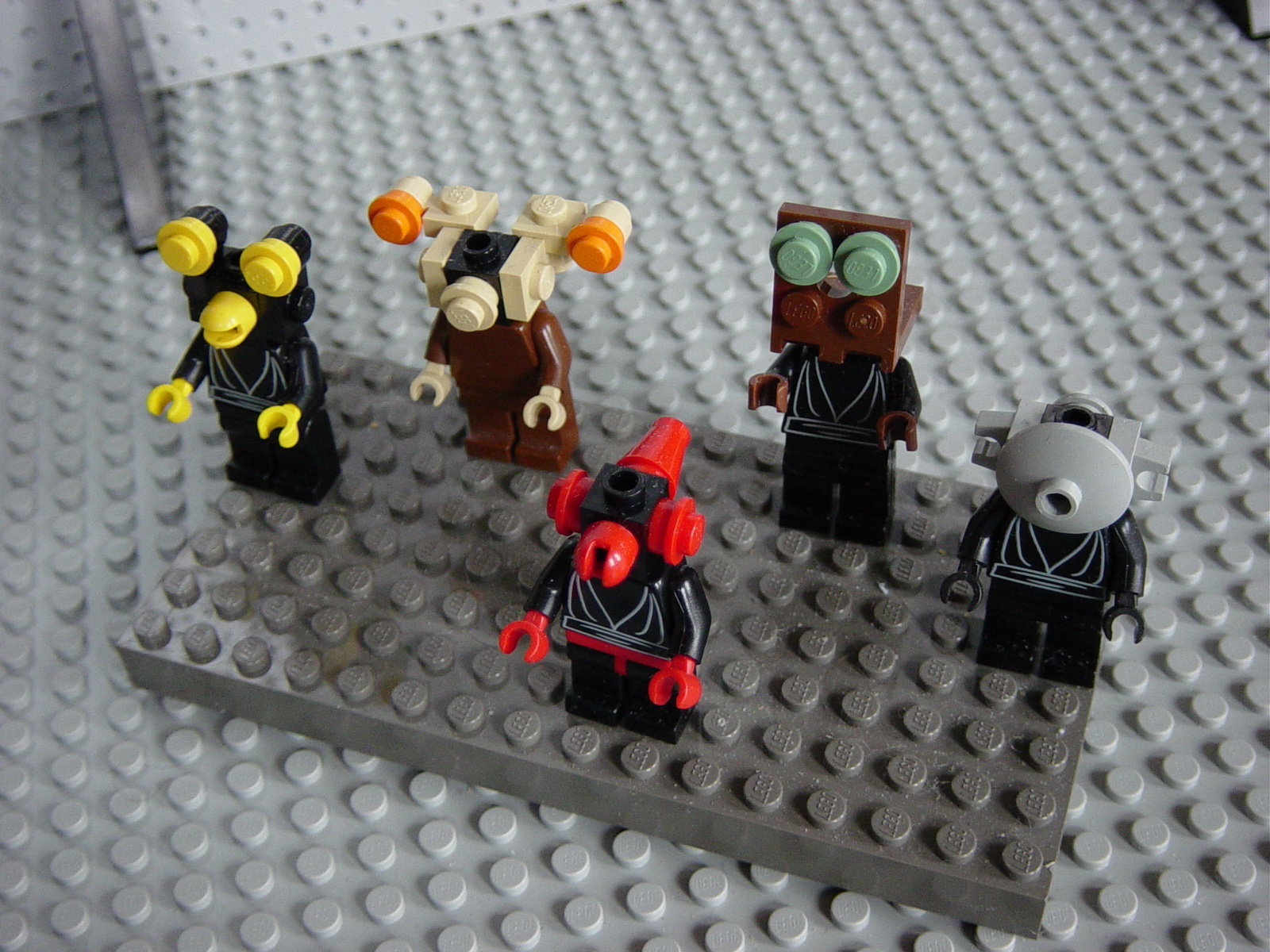 alien-heads.jpg