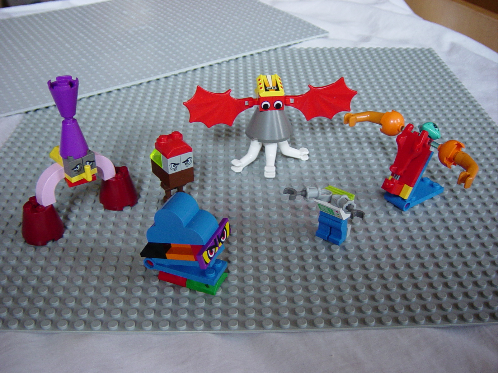 alien-superheroes.jpg