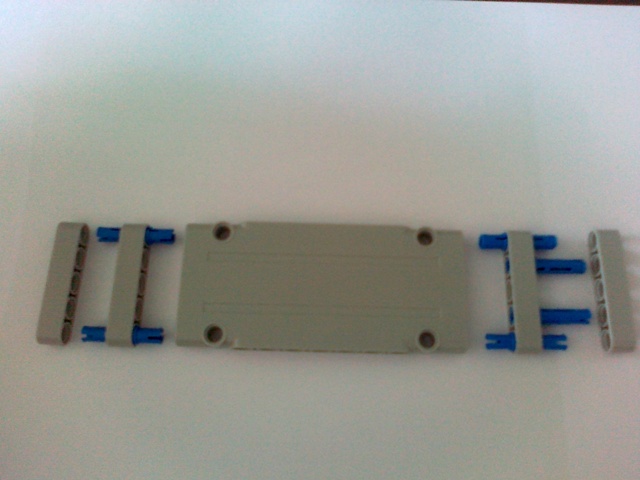 modular_frame_for_minifigs_005.jpg