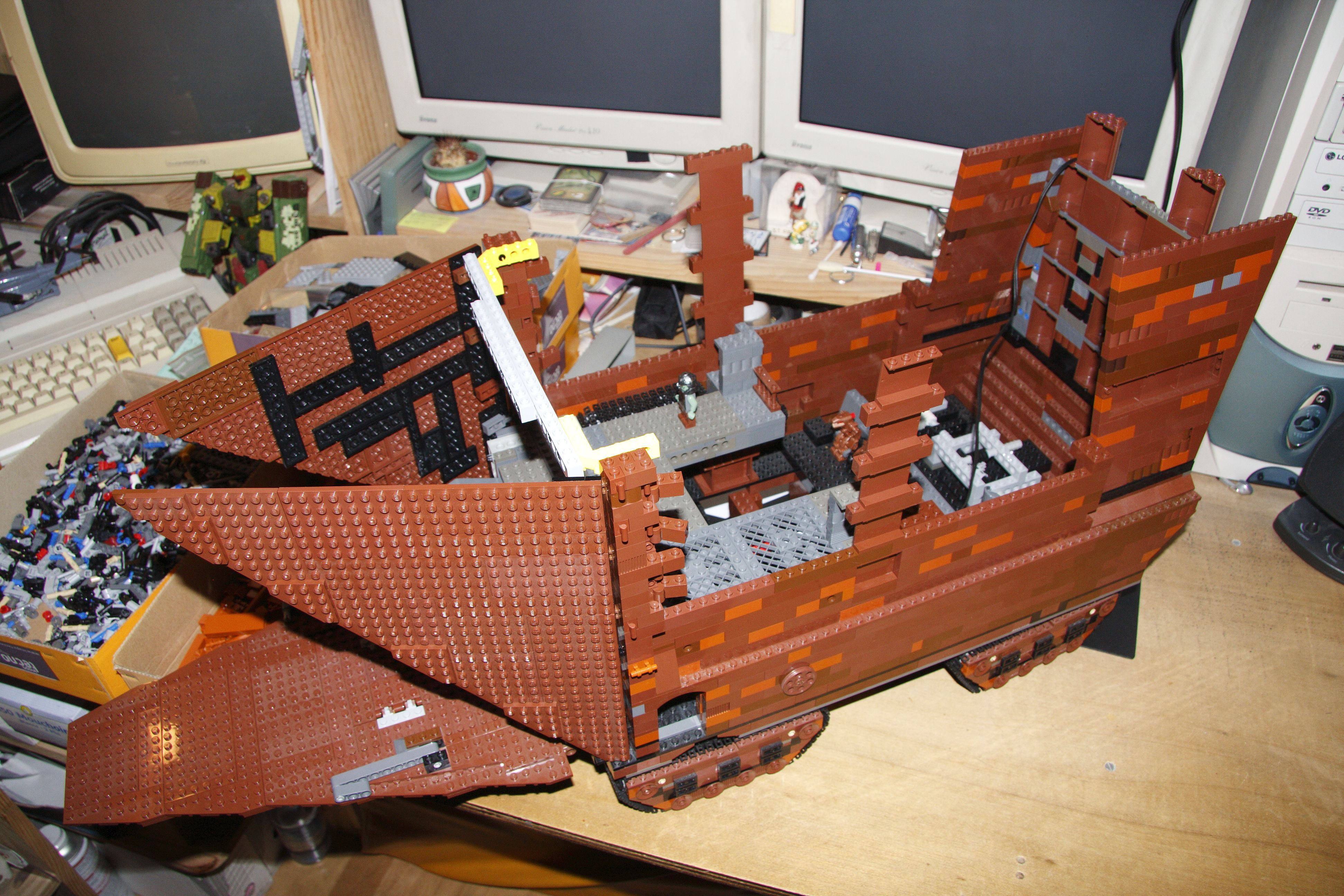 sandcrawler_v1-11.jpg