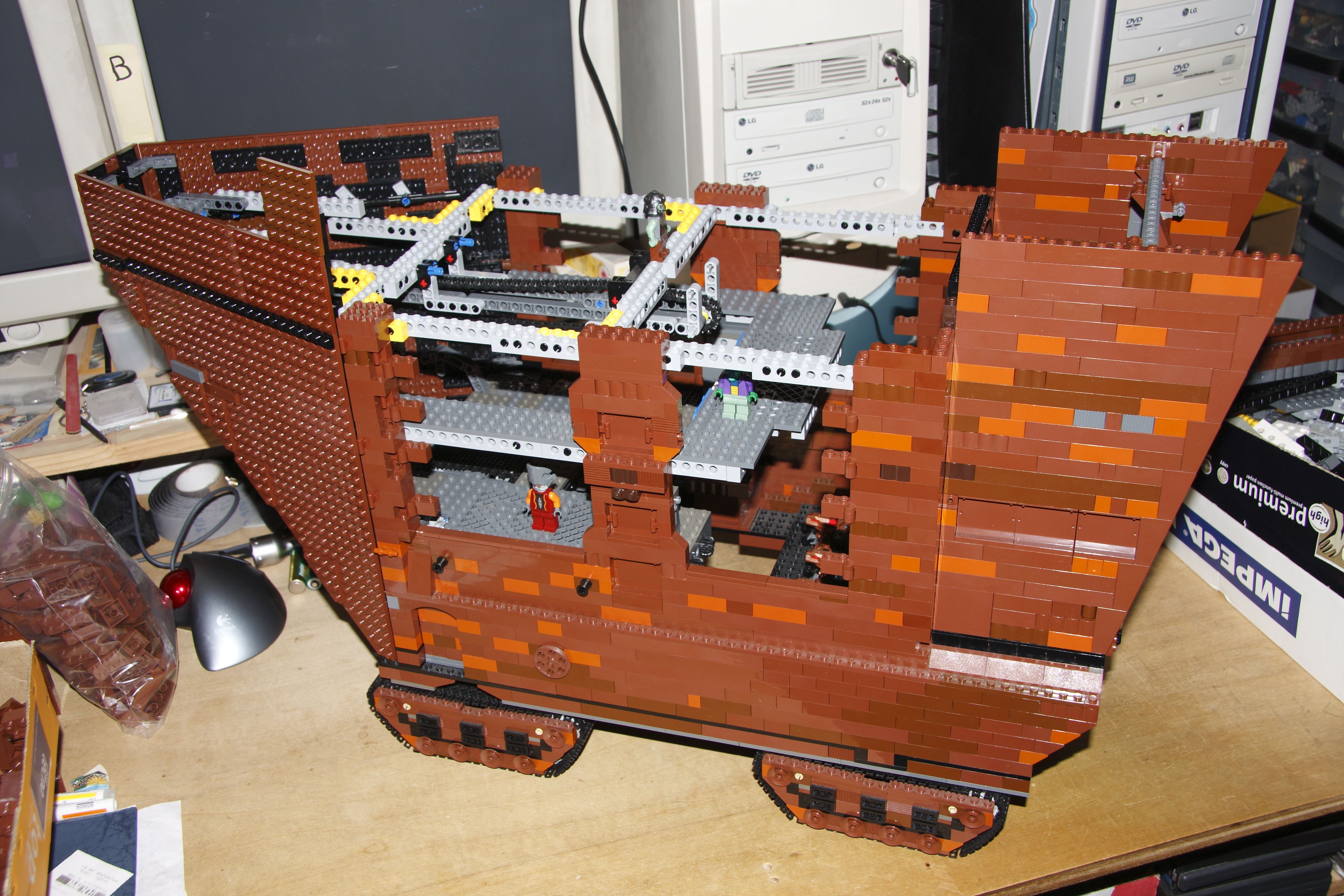 sandcrawler_v1-12.jpg