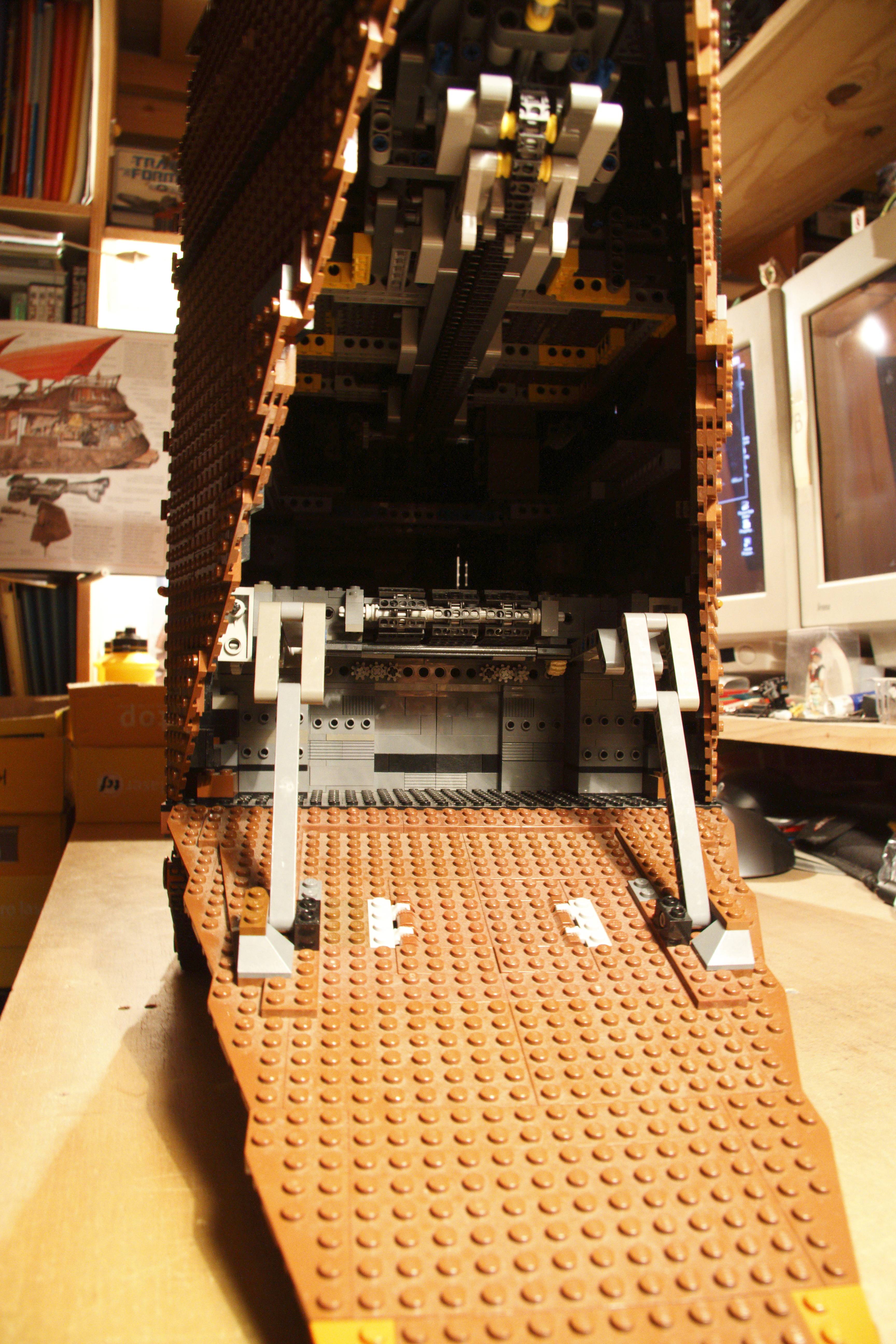 sandcrawler_v2_build-12.jpg