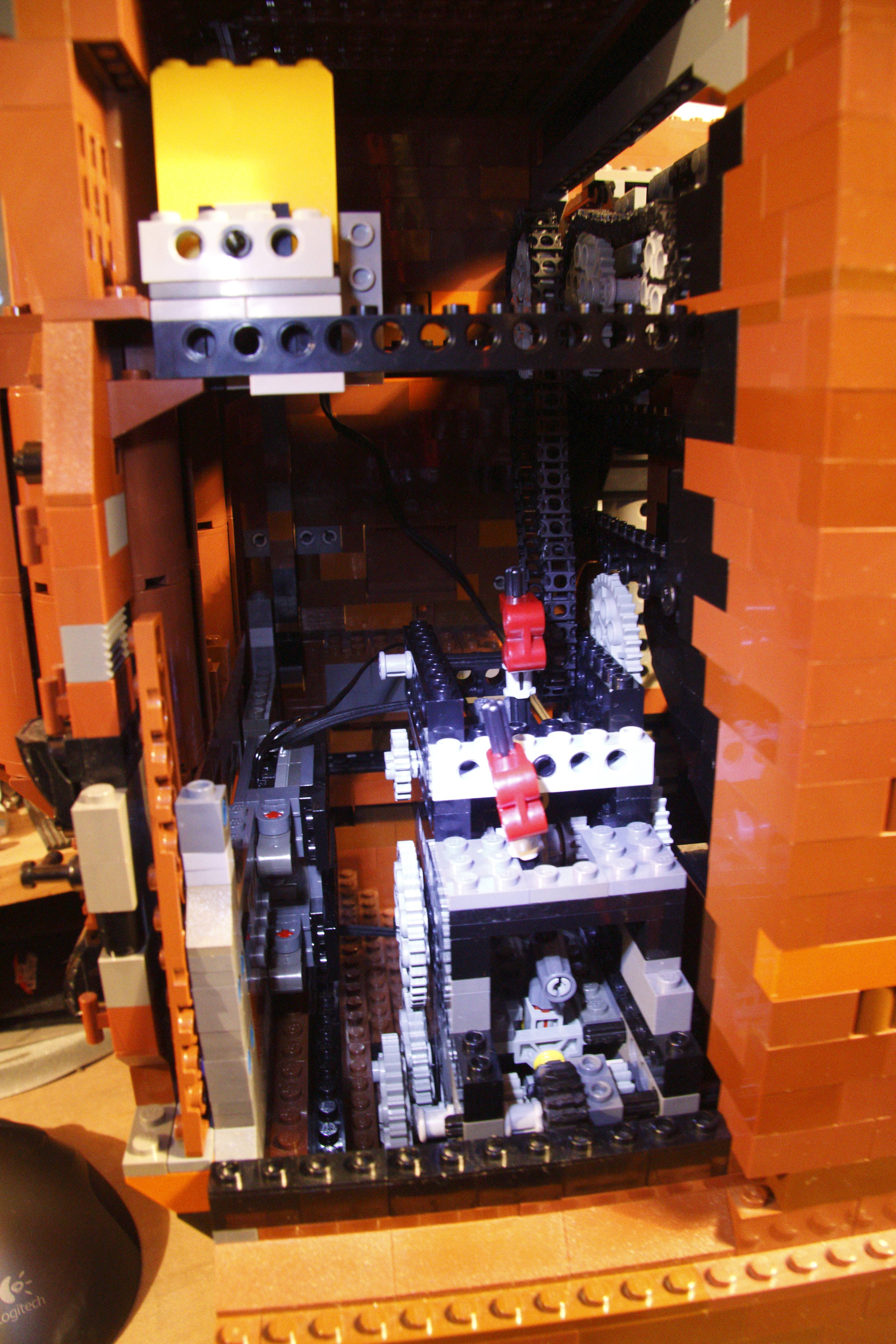 sandcrawler_v2_build-24.jpg