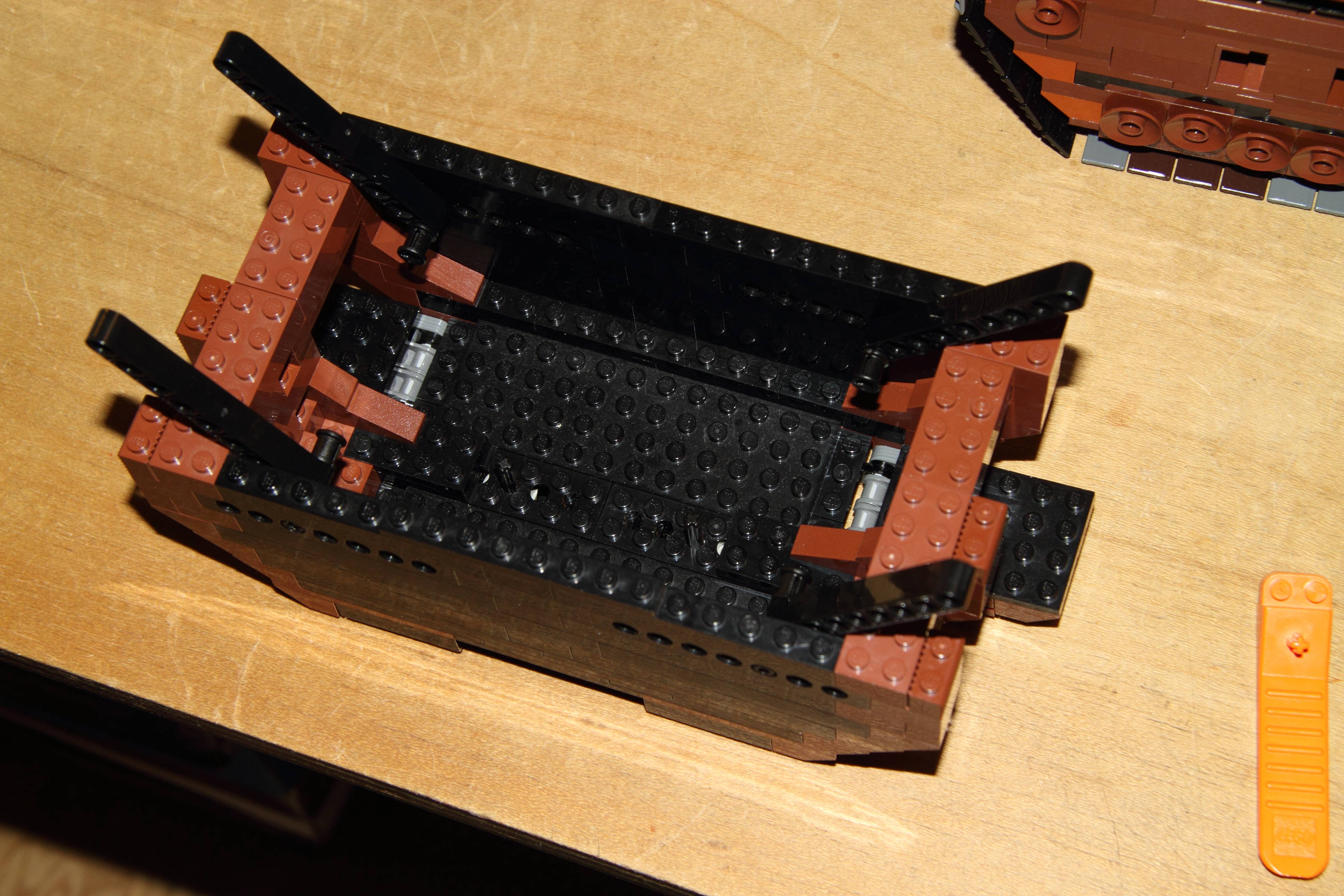 sandcrawler_v3_build-028_img_32697.jpg