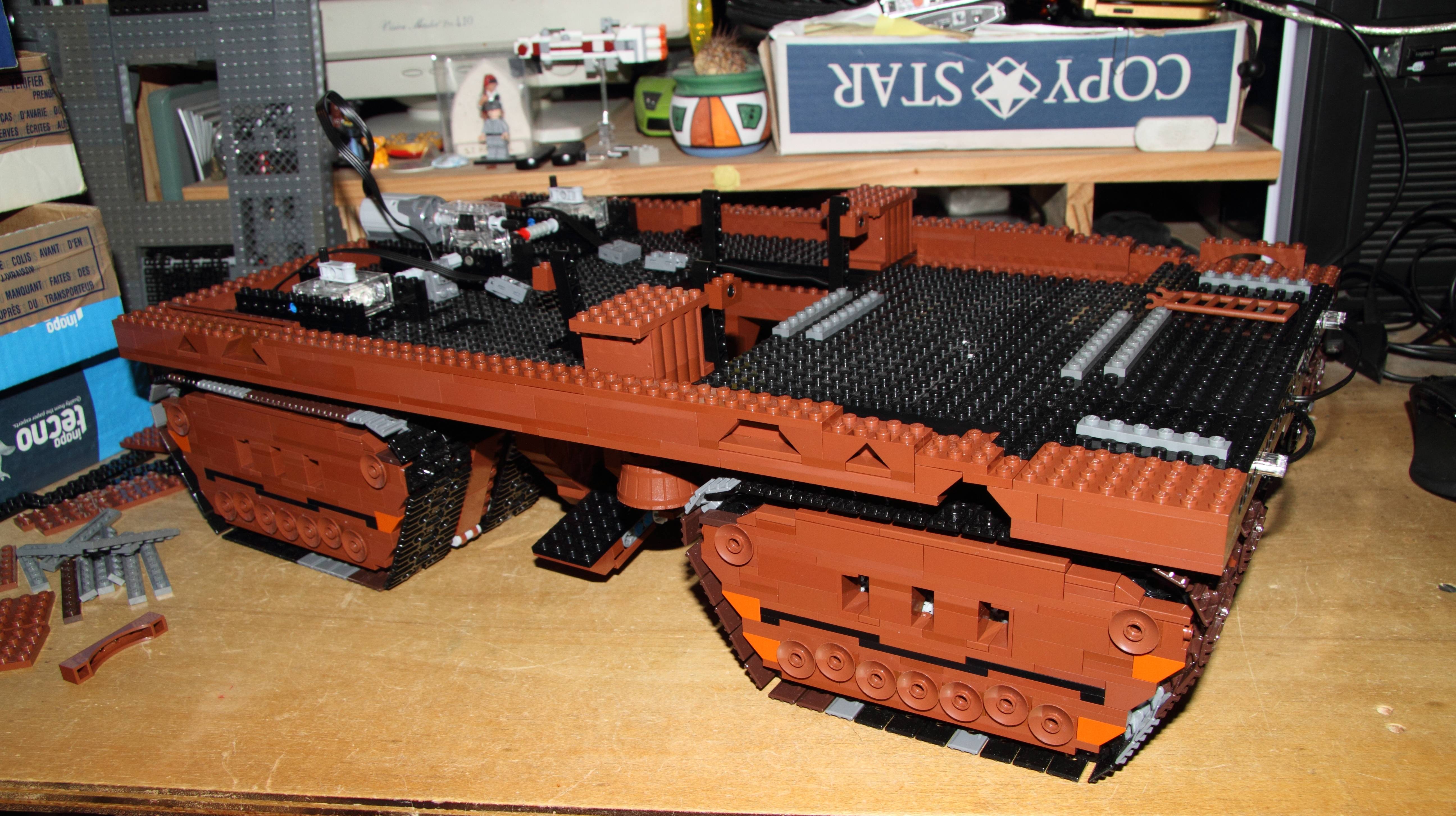 sandcrawler_v3_build-037_img_32707.jpg