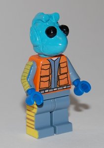 cantina_crowd1_5.jpg
