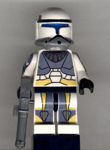 rep_commando_yellow2_1.jpg