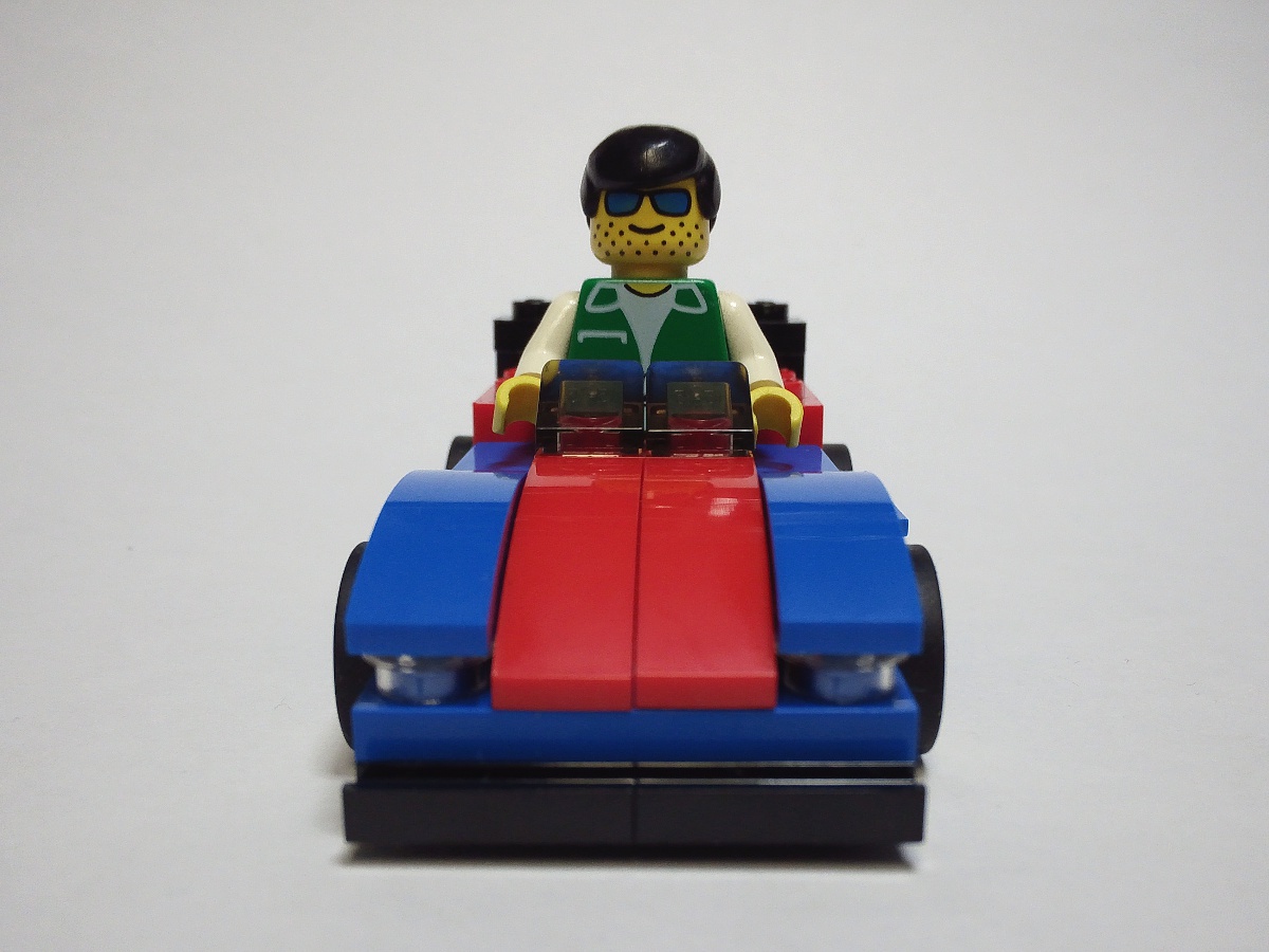 008cr31.jpg