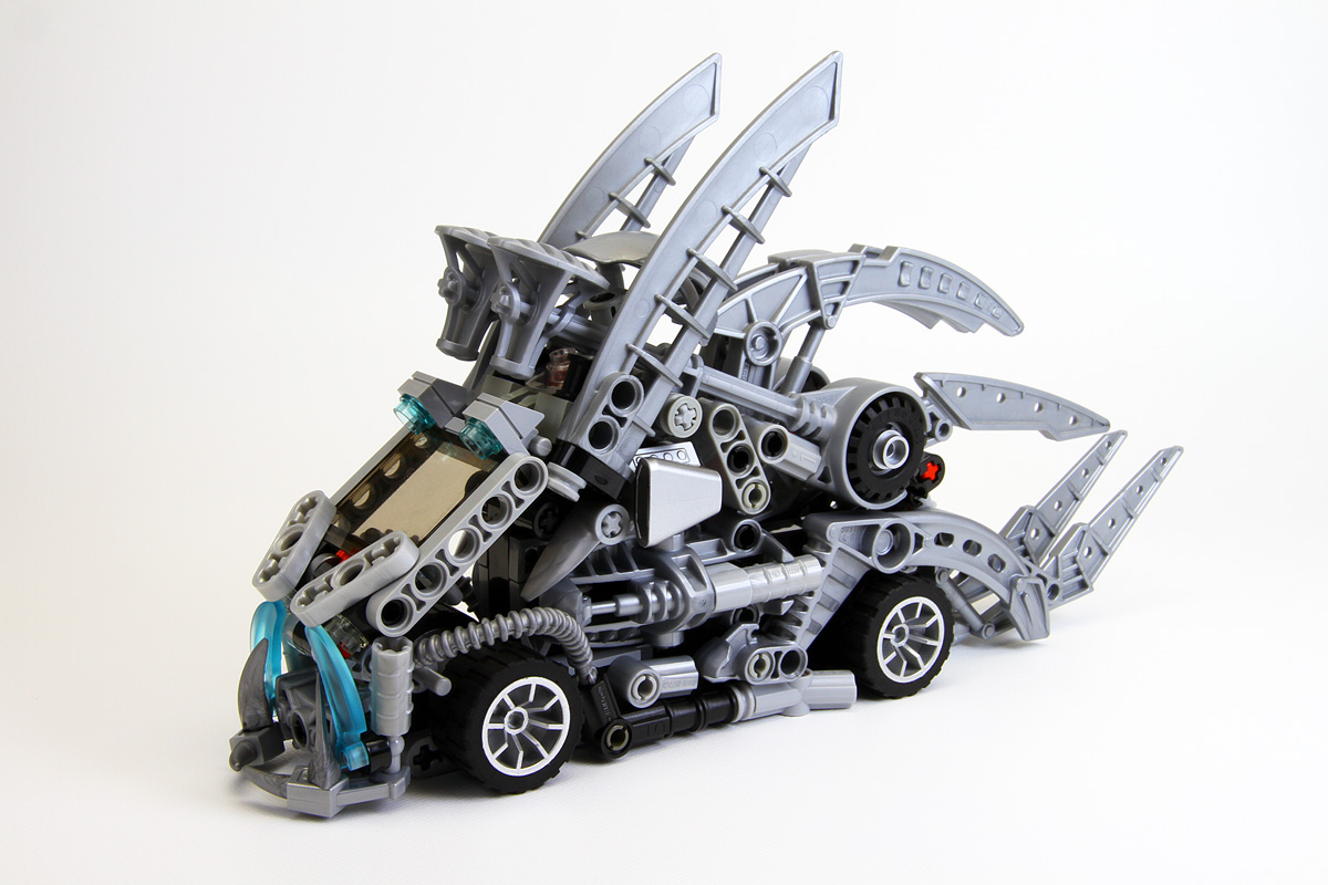 001mk.jpg