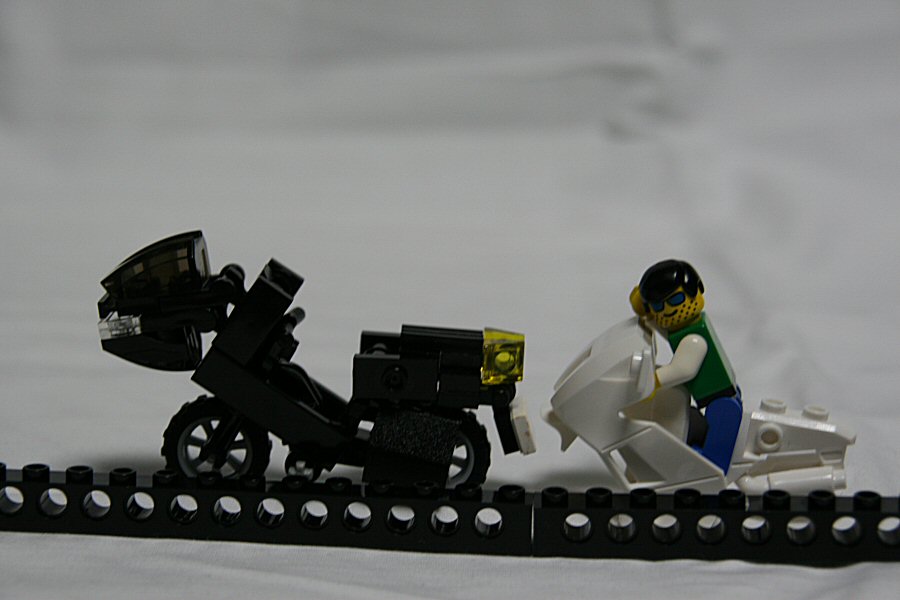 007throughdr2.jpg