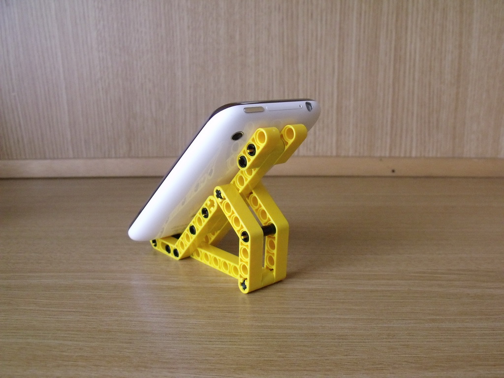 iphone_stand_10.jpg