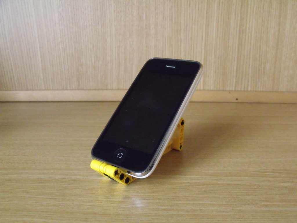 iphone_stand_11.jpg