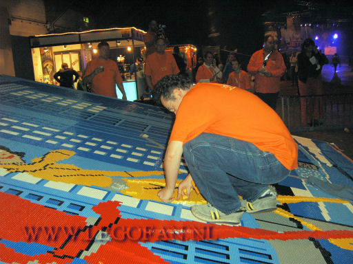 totaly_mozaiek_last_minute_adjustment1.jpg