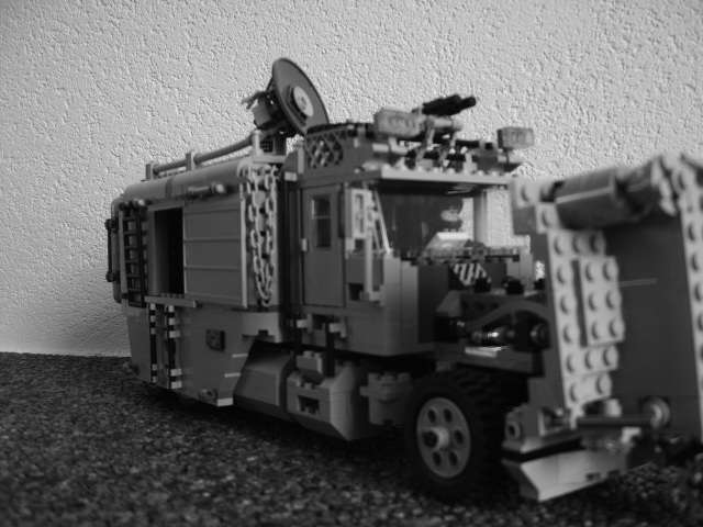 commandtruck081.bmp