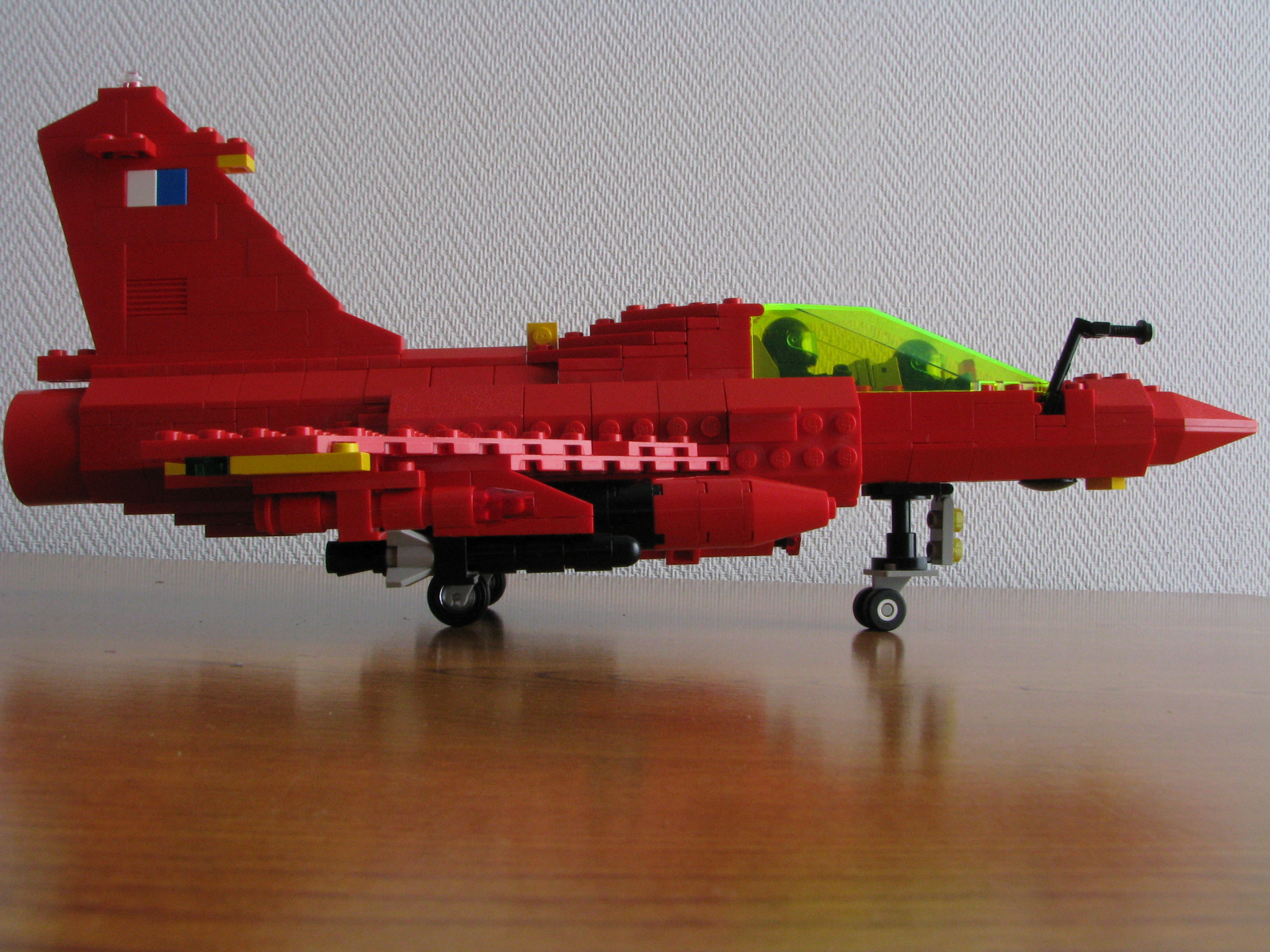 red_mirage_2000d_4.jpg