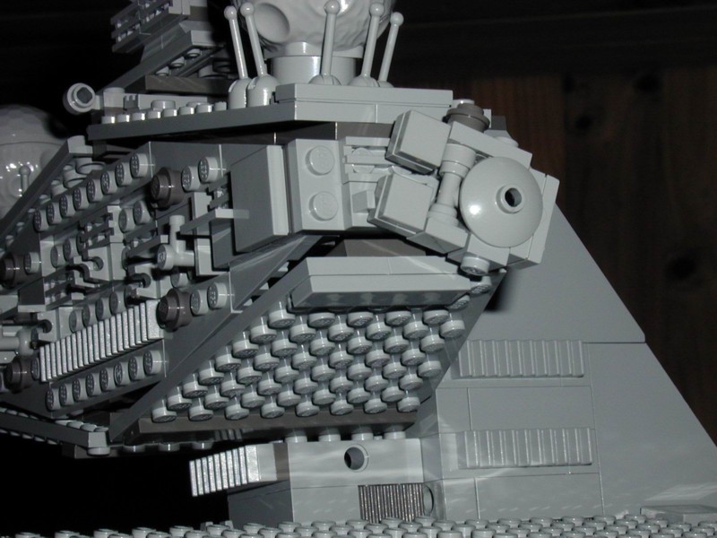 nano_millenium_falcon_03.jpg
