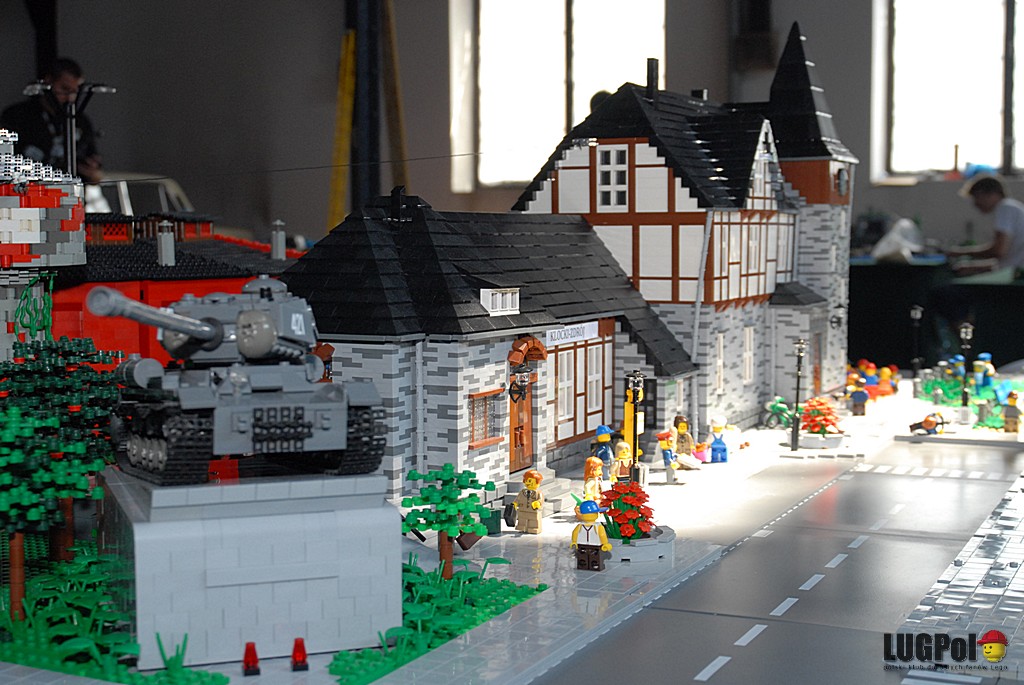 d12_2039.jpg