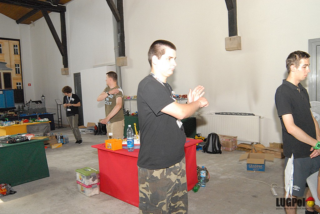 d12_2107.jpg