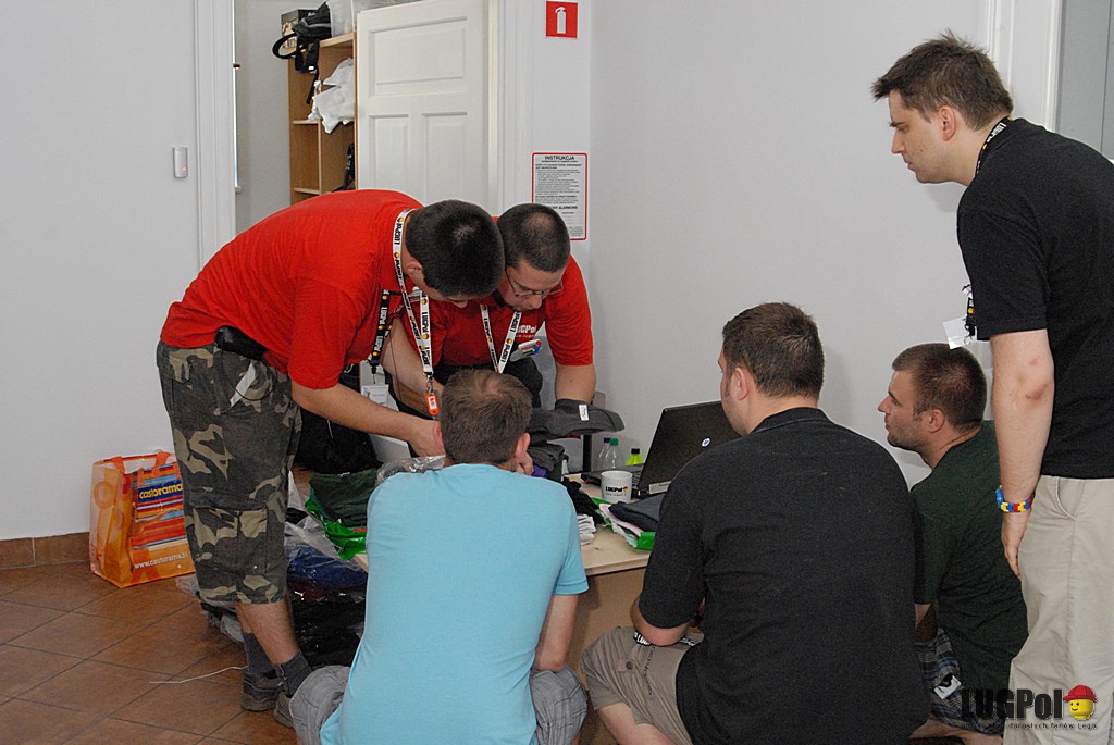 d12_2304.jpg