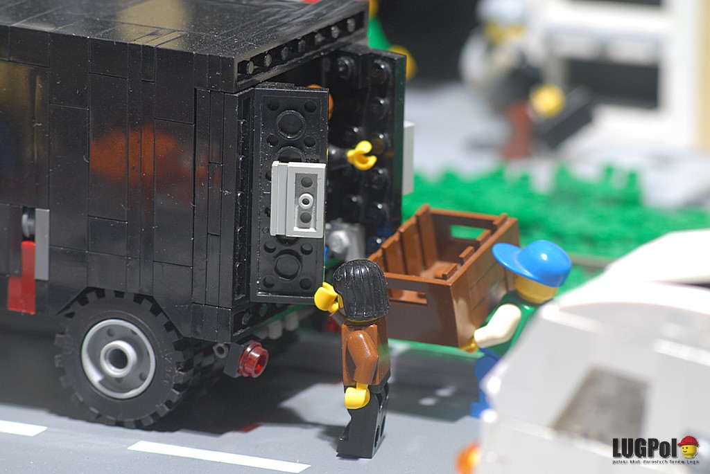 d12_2368.jpg