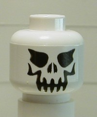 lego_skull.jpg