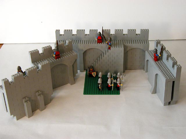 halcyoncastle01.jpg