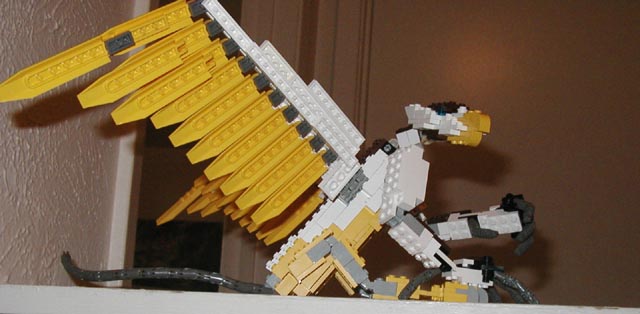 neogriffonsitting3.jpg