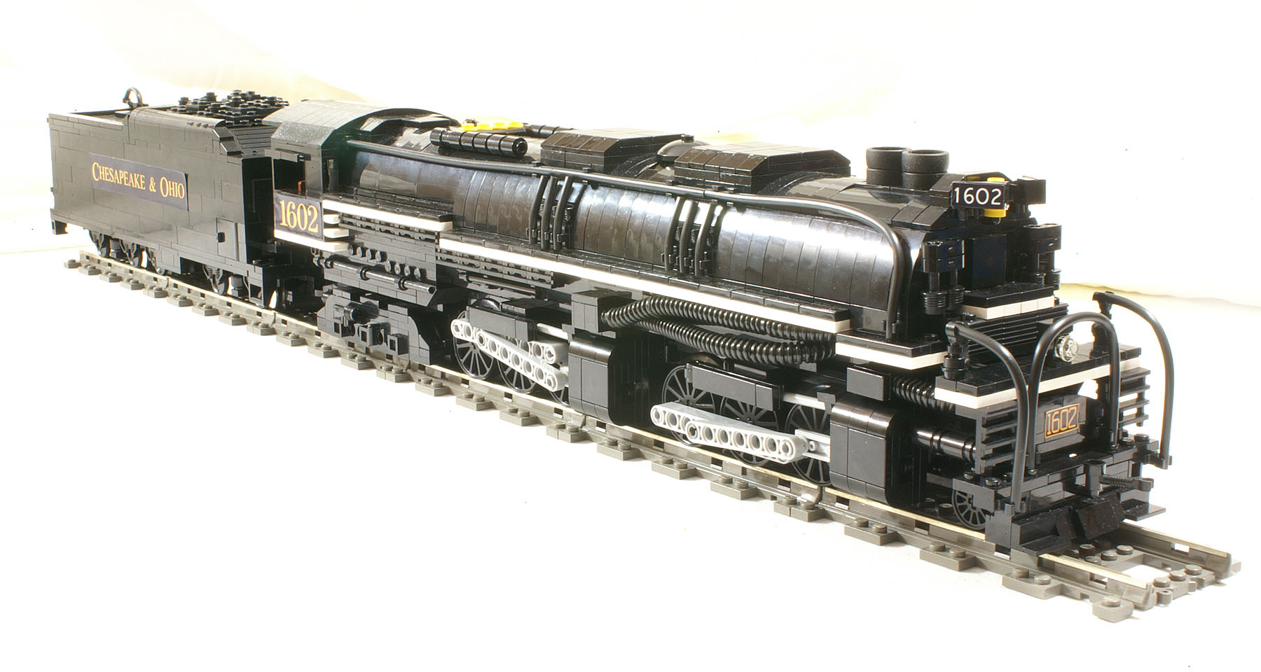 co1602_04.jpg