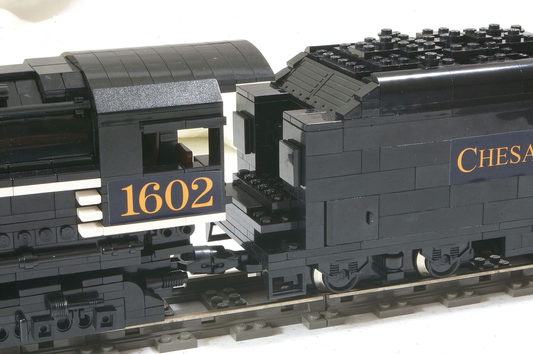co1602_11.jpg
