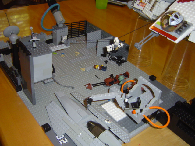 lego_creations_435th_base_003.jpg
