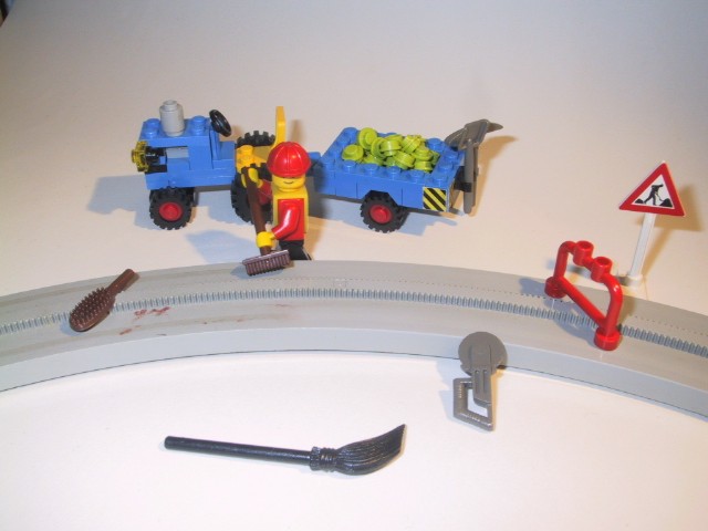 monorail_cleaning2.jpg