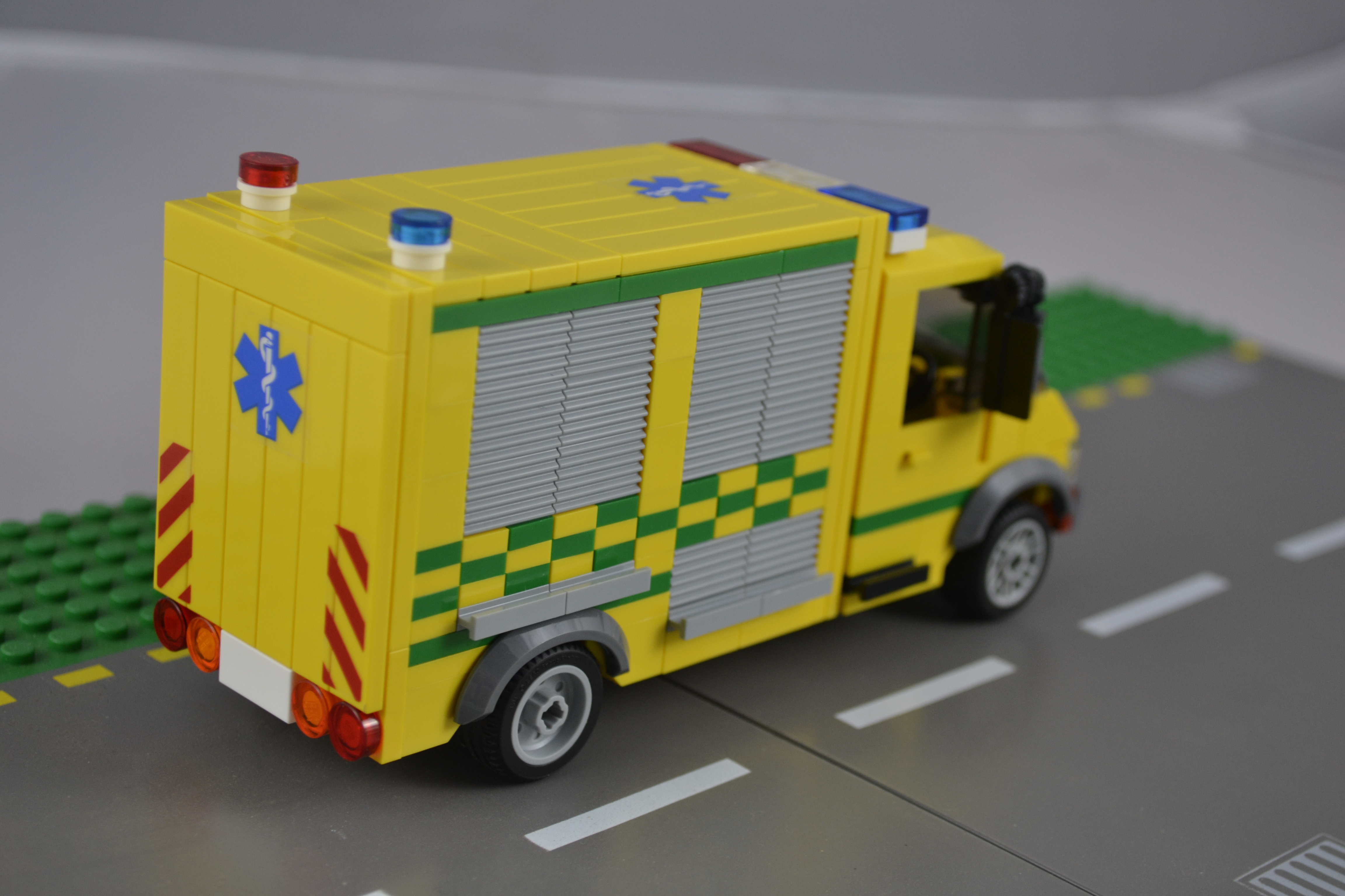 ambulance_special_operations_rear.jpg
