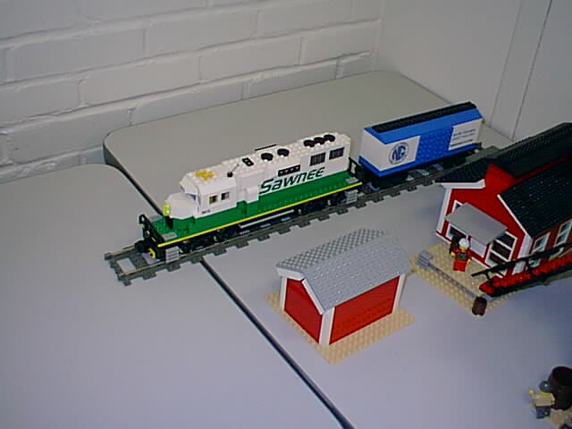 sawneetrain.jpg