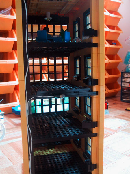 140-backopen2.jpg